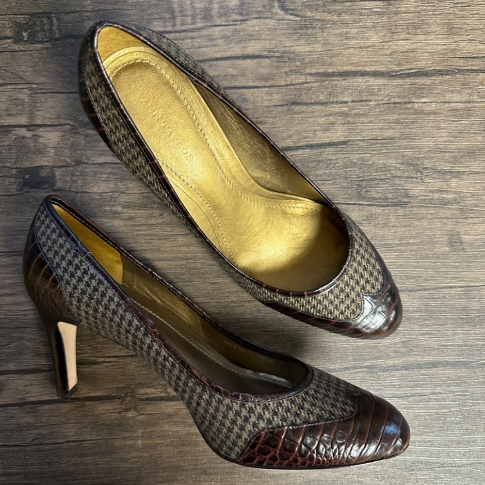 *ANN TAYLOR* Brown x Tan Plaid Round Toe Heels Size 7.5